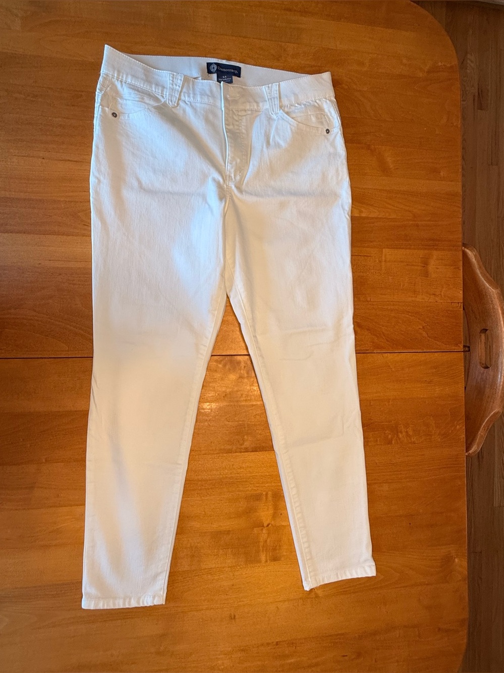 White Skinny Women’s Jeans - Classic Slim Fit